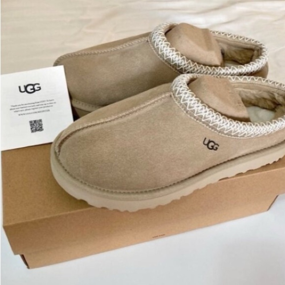 Brand New Women's Ugg Tasman Slip-Ons